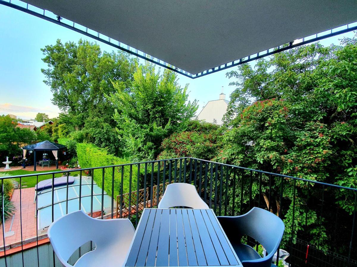 Near Lake Fully Furnished Beautiful Apartment Wenen Buitenkant foto